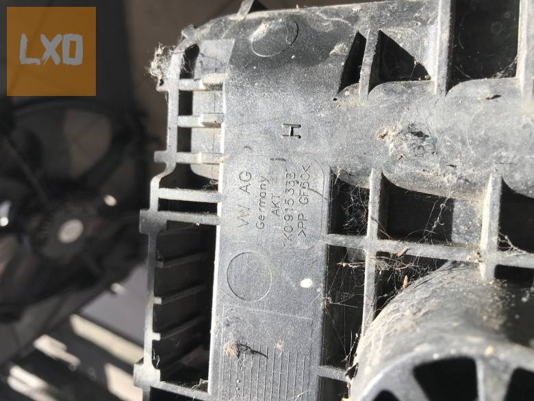 SEAT LEON 1P 1,6 BSE - akkumulátor tálca 1K0 915 333 apróhirdetés