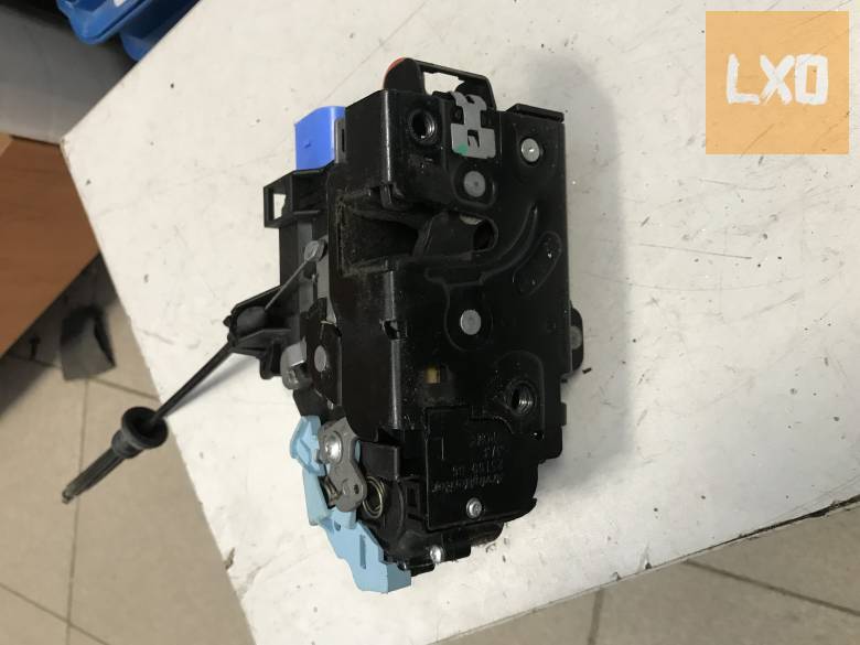 SKODA OCTAVIA II * bal első zár 3D1 837 015 AB apróhirdetés