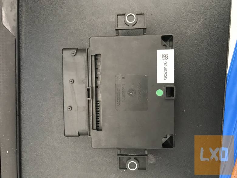 AUDI A4 B8 * kézifék vezérlő 8K0 907 801 E apróhirdetés