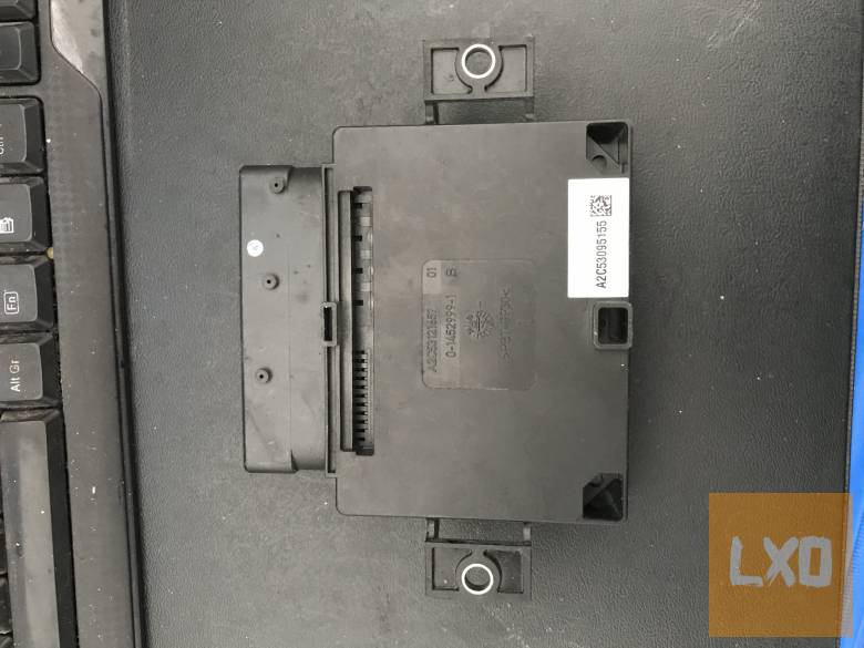 AUDI A4 B8 * kézifék vezérlő 8K0 907 801 C apróhirdetés