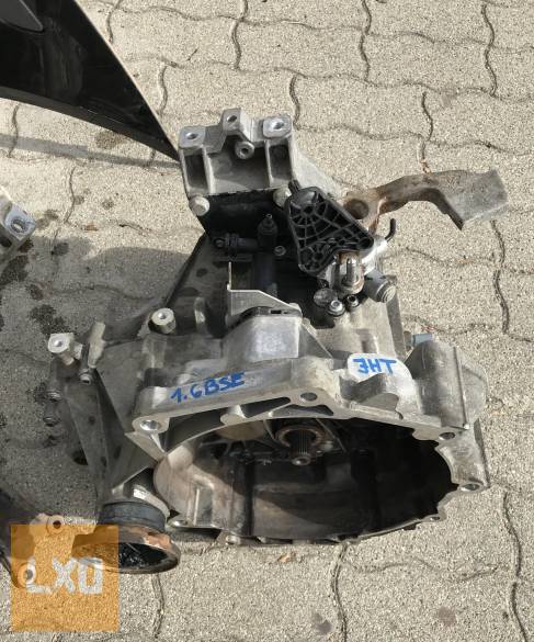 VW GOLF V 1,6 BSE - JHT kódú VÁLTÓ apróhirdetés