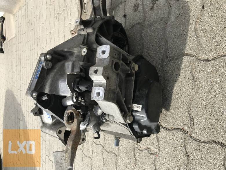 VW GOLF V 1,6 BSE - JHT kódú VÁLTÓ apróhirdetés