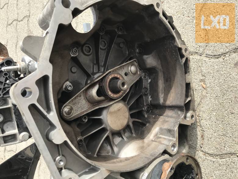 SEAT LEON 1P  1,6 BSE - JHT kódú VÁLTÓ apróhirdetés