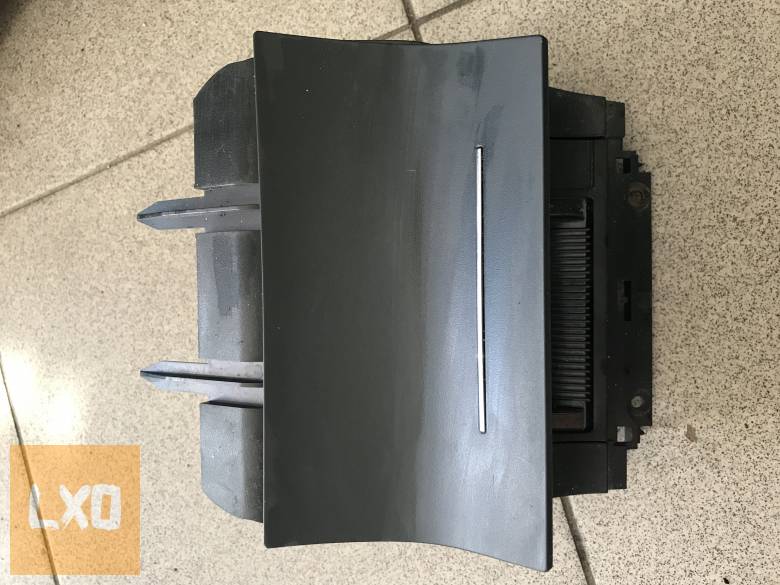 SKODA OCTAVIA II * tároló / hamutál 1Z1 863 077 A apróhirdetés