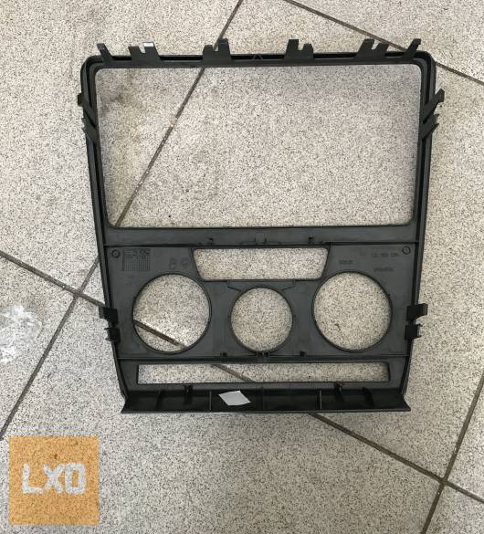 SKODA OCTAVIA II * középkonzol keret 1Z0 858 069 apróhirdetés