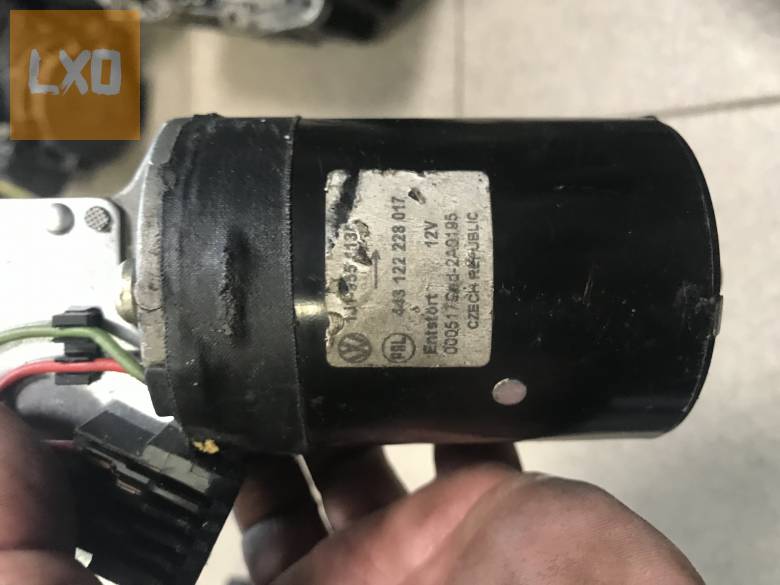 VW GOLF IV *  ablaktörlő motor  1J1 955 113 A apróhirdetés