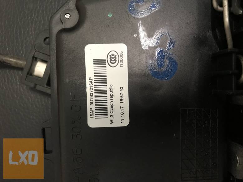 VW GOLF V * bal első zár 3D1 837 015 AP apróhirdetés