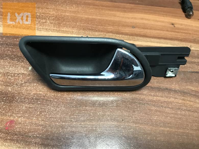 VW GOLF V * jobb első belső kilincs 1K1 837 114 apróhirdetés