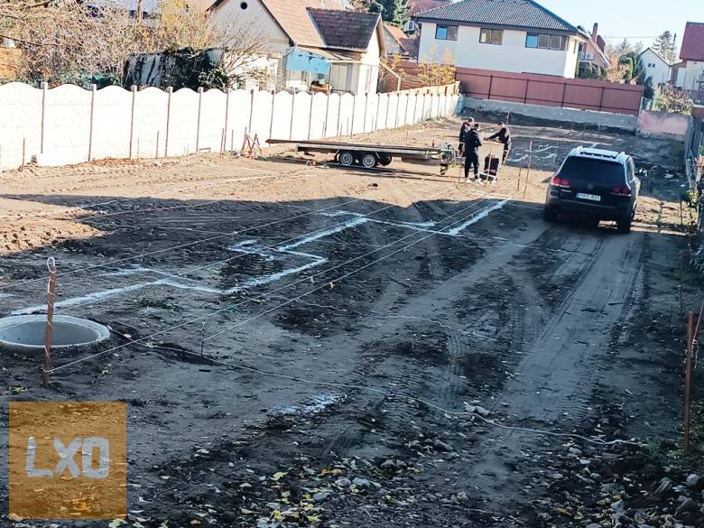 Új építésű, modern családi házak, otthonok Göd központjában. apróhirdetés