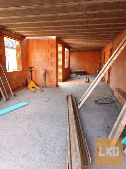 Új építésű, modern családi házak, otthonok Göd központjában. apróhirdetés