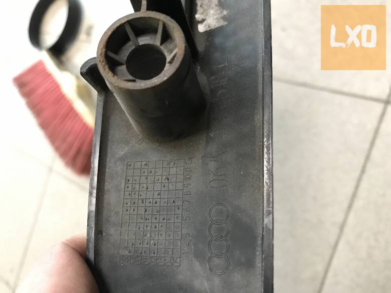 VW GOLF IV_OCTAVIA I_LEON 1M 1,8T *  motorburkolat 06A 119 518 L apróhirdetés