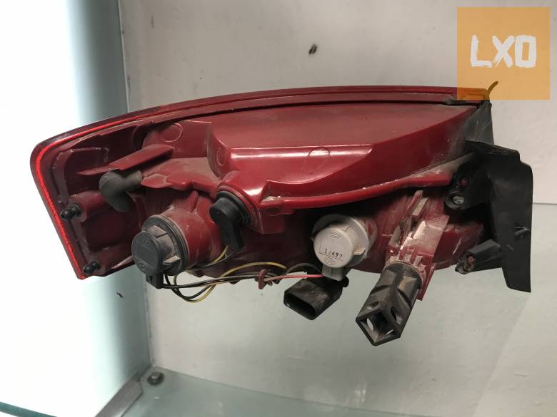 AUDI A5 8T Coupe * jobb hátsó belső lámpa 8T0 945 096 apróhirdetés