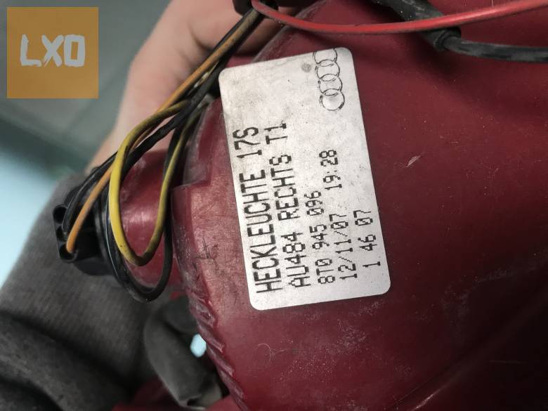 AUDI A5 8T Coupe * jobb hátsó belső lámpa 8T0 945 096 apróhirdetés