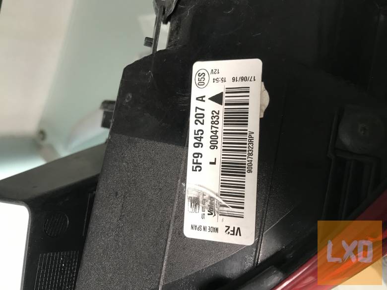 SEAT LEON 5F Kombi * bal hátsó külső lámpa (LED) 5F9 945 207 A apróhirdetés