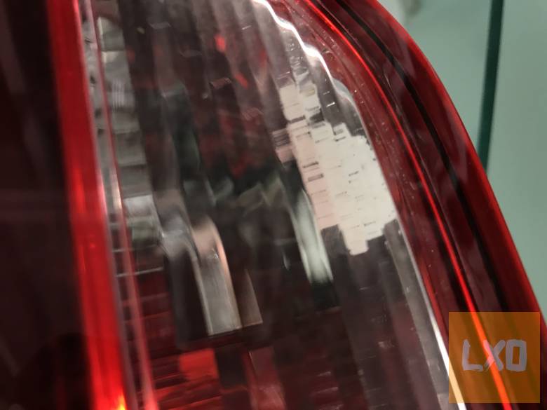 SEAT LEON 5F Kombi * bal hátsó belső lámpa 5F9 945 307 B apróhirdetés