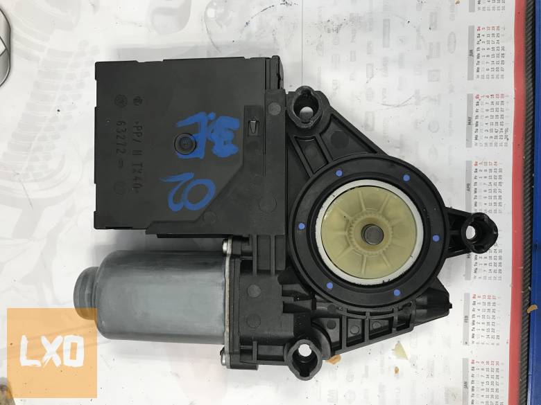 SKODA OCTAVIA II FL * jobb első ablakemelő motor 5K0 959 792 A apróhirdetés