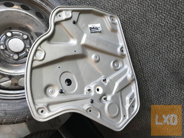 SKODA OCTAVIA II bal hátsó ablakemelő szerkezet 1Z0 839 655 F apróhirdetés