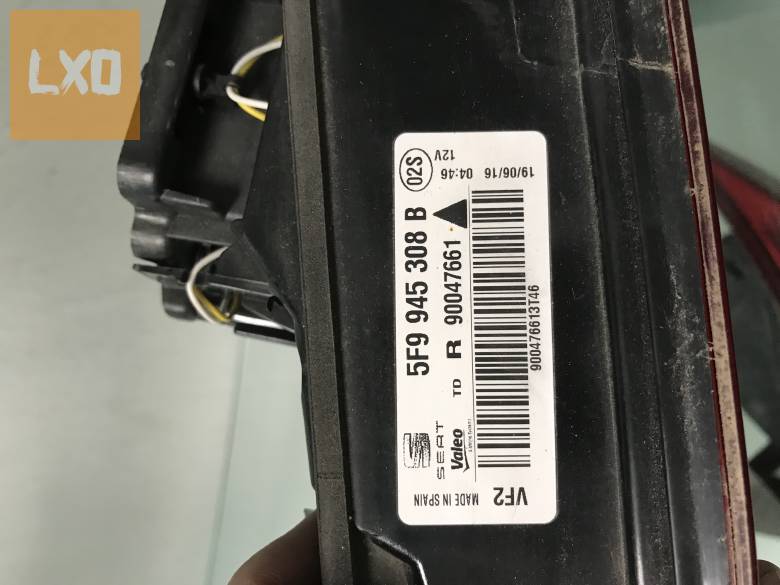 SEAT LEON 5F Kombi * jobb hátsó külső lámpa 5F9 945 308 B apróhirdetés
