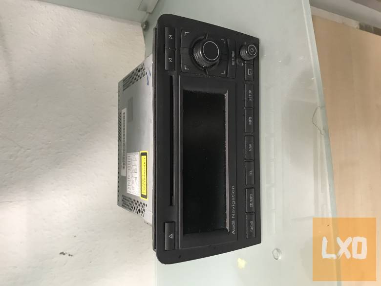 AUDI A3 8P *  fejegység (NAVIS) 8P0 035 192 N apróhirdetés