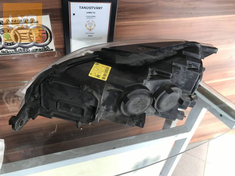 VW PASSAT CC  * jobb halogén fényszóró apróhirdetés