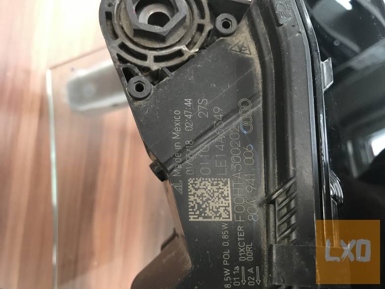 AUDI Q5  * jobb  fényszóró 80A 941 006 apróhirdetés