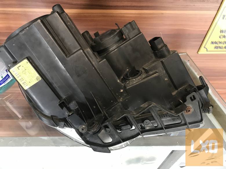 VW TOURAN 1T FL * bal halogén fényszóró  (fülsérült) 1T1 941 005 B apróhirdetés