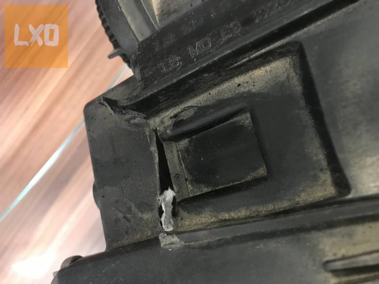 SEAT ALTEA * jobb LED fényszóró  576 941 008 D apróhirdetés