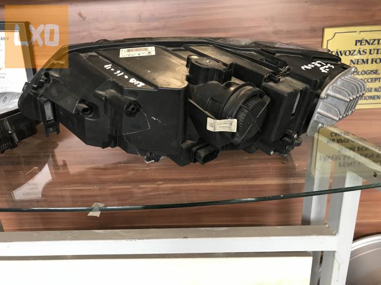 SEAT ALTEA * jobb LED fényszóró  576 941 008 D apróhirdetés