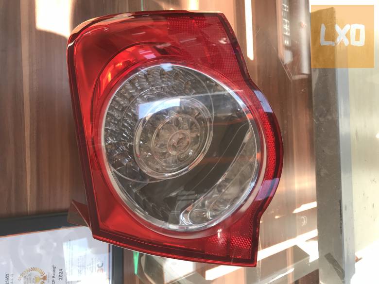 VW PASSAT B6 SEDAN * jobb hátsó külső lámpa 3C5 945 096 H apróhirdetés