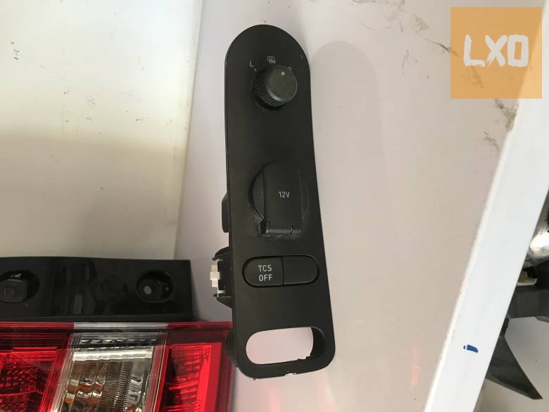 SEAT LEON 1P * szivargyújtó+tükör állító apróhirdetés