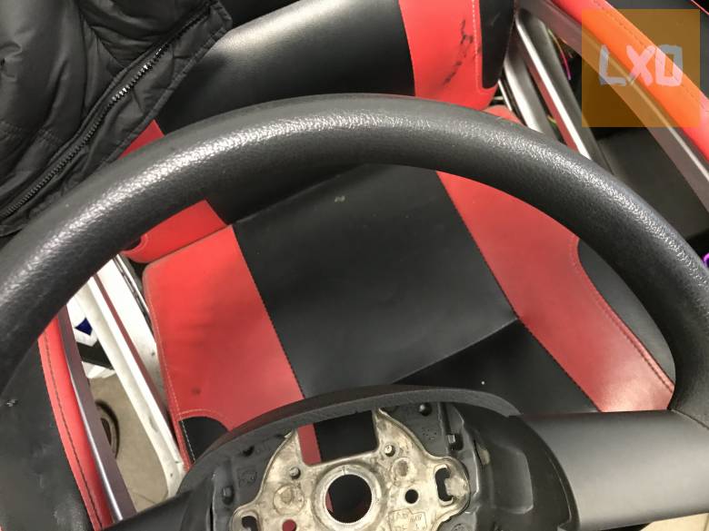 VW GOLF V * kormány apróhirdetés