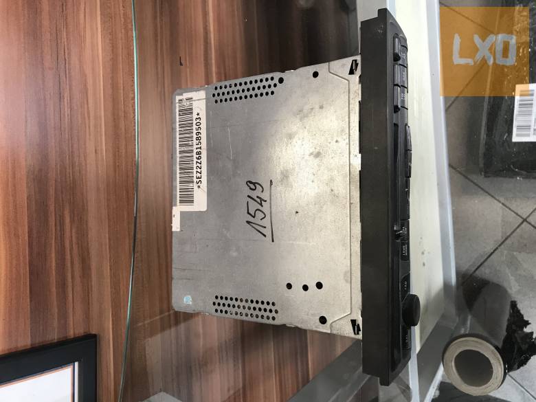 SEAT LEON 1M * AURORA RÁDIÓ (kóddal) 1M0 035 186 F apróhirdetés