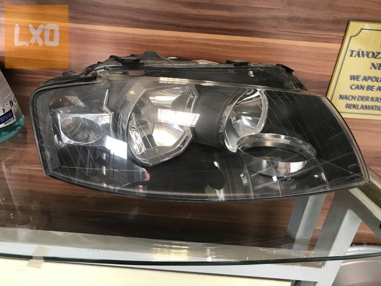 AUDI A3 8P * jobb sérült fényszóró alkatrésznek apróhirdetés