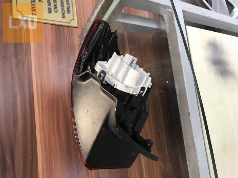 VW GOLF SPORTSVAN * bal hátsó lámpa 510 945 095 J apróhirdetés