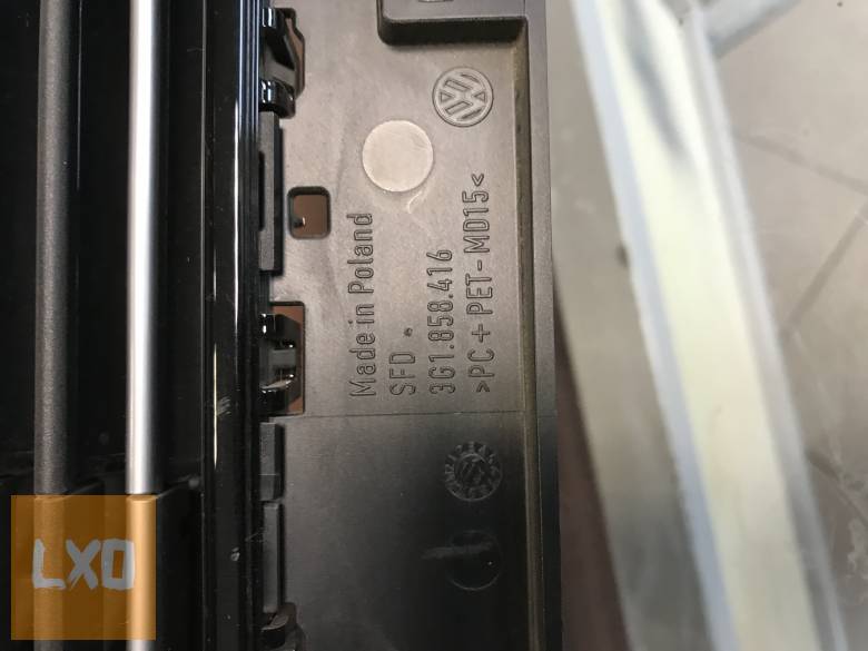 VW PASSAT B8  * középső légbefúvó 3G1 858 416 apróhirdetés