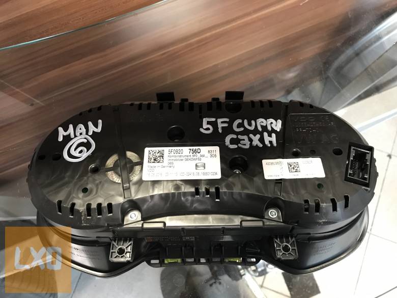 SEAT LEON 5F 2,0 TSI CJXH óracsoport 5F0 920 756 D apróhirdetés