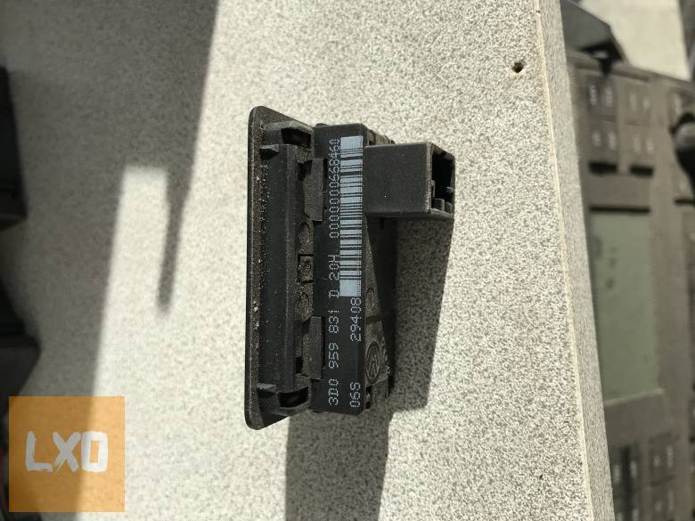 AUDI A4 B8 * csomagtér ajtó kapcsoló 3D0 959 831 D apróhirdetés
