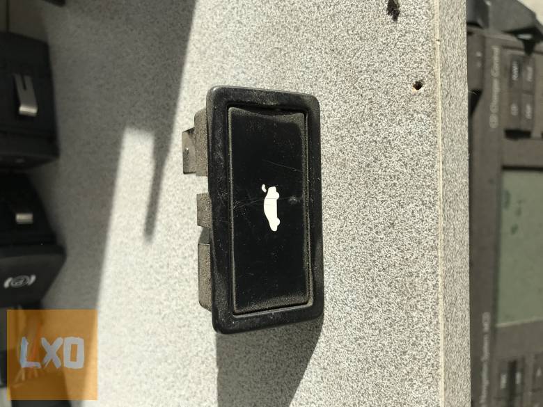 AUDI A6 4F * csomagtér ajtó kapcsoló 3D0 959 831 C apróhirdetés