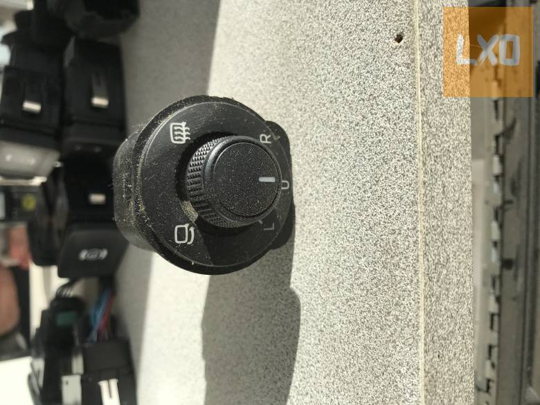 SKODA OCTAVIA III * tükör állító gomb 5E0 959 565 C apróhirdetés