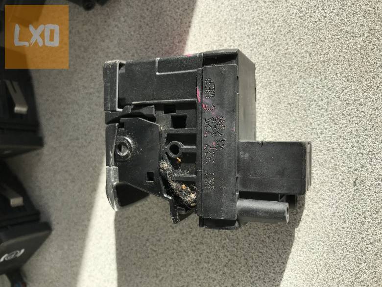 AUDI A4 B8 * kézifék kapcsoló 8K1 927 225 C apróhirdetés