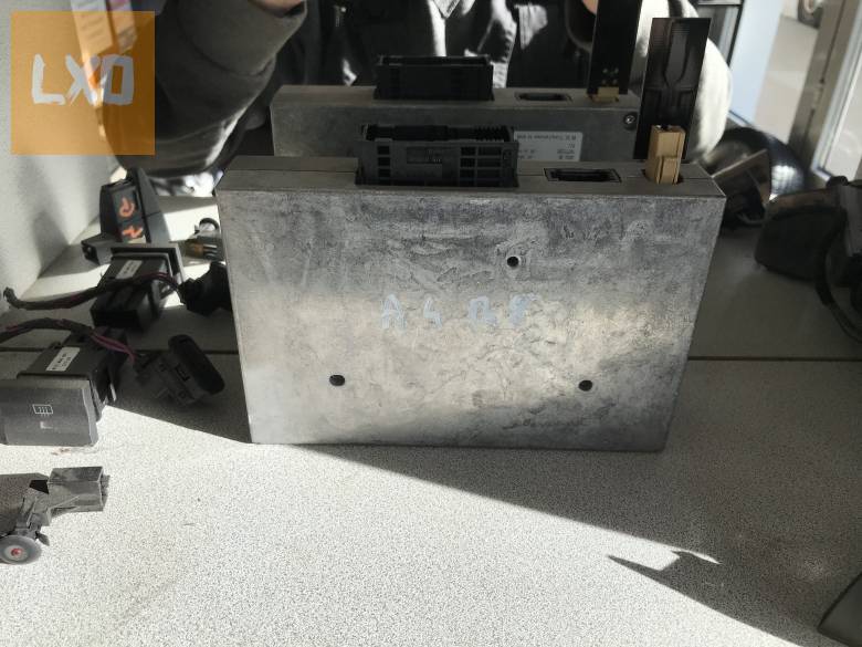 AUDI A5 8T * Bluetooth modul 4E0 862 335 apróhirdetés