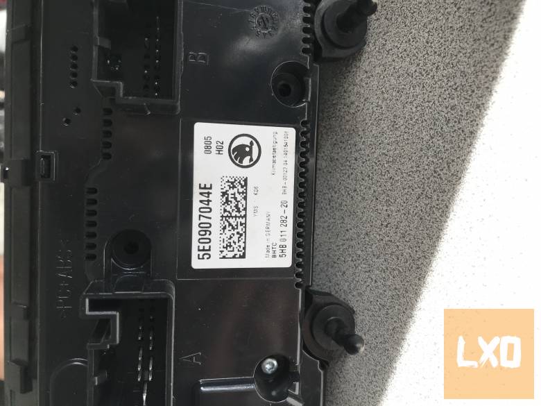 SKODA OCTAVIA III * klímavezérlő 5E0 907 044 E apróhirdetés