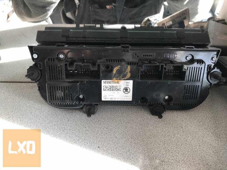 SKODA OCTAVIA III * klímavezérlő / ülésfűtéses 5E0 907 044 L apróhirdetés