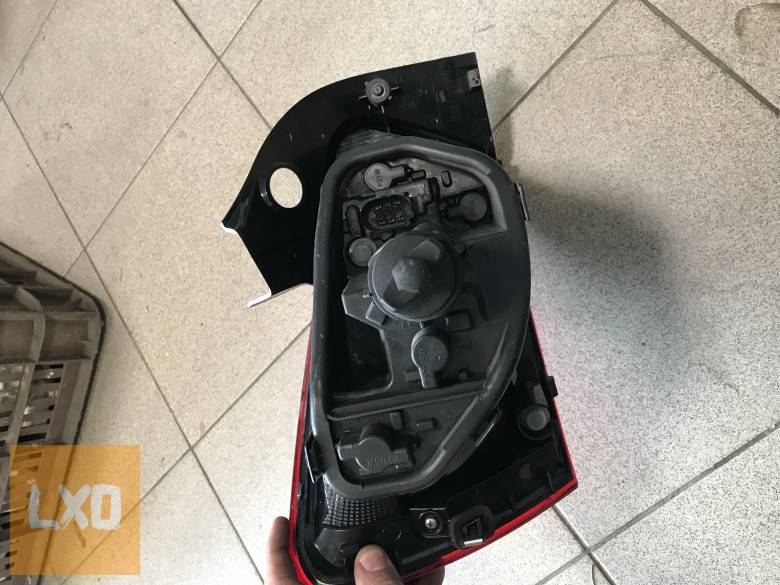 SEAT IBIZA 6J * jobb hátsó lámpa apróhirdetés