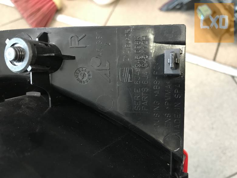 SEAT IBIZA 6J * jobb hátsó lámpa apróhirdetés