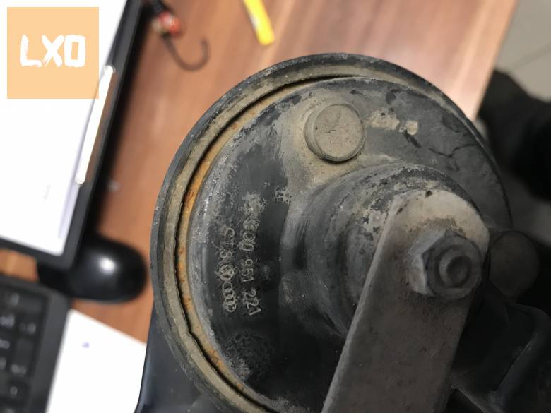 VW PASSAT B6 * kürt 3C0 951 221 apróhirdetés