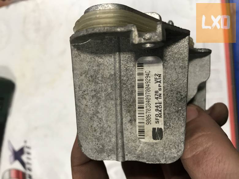 SEAT LEON 5F * LED modul 5F0  941 476 apróhirdetés