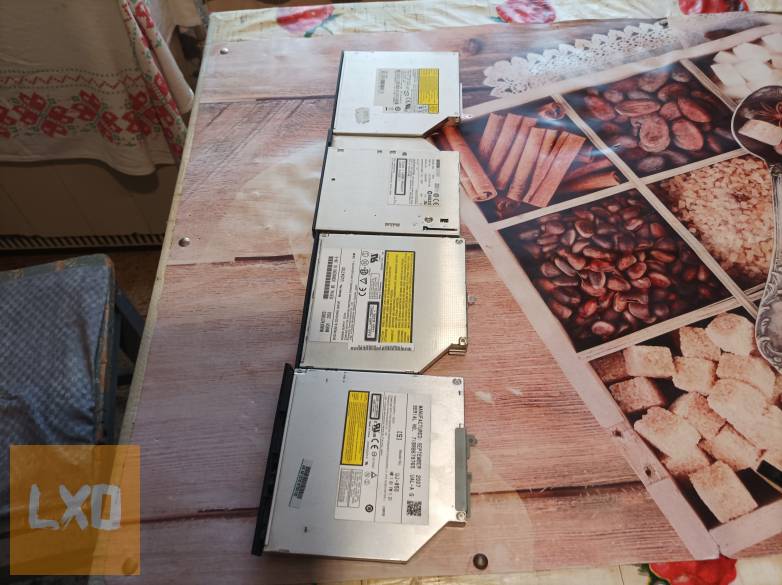 Laptopba való olvasók/ Irók apróhirdetés