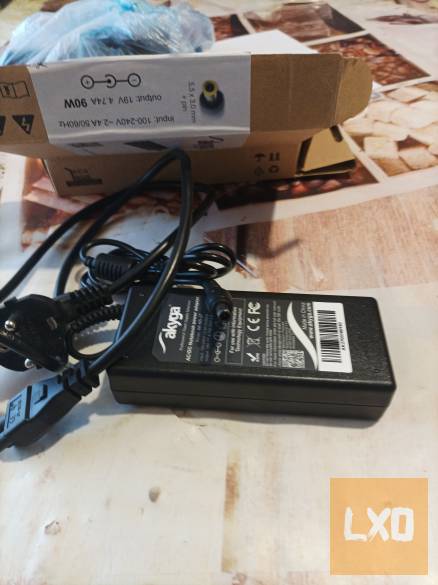 Eladó Samsung Laptop Töltö apróhirdetés