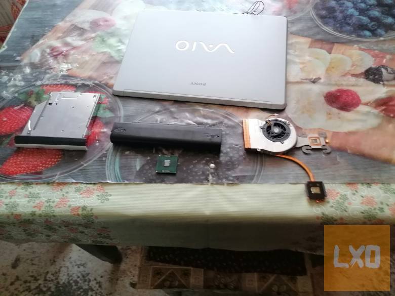 Sonyi vaio Laptop Alkatrészei apróhirdetés